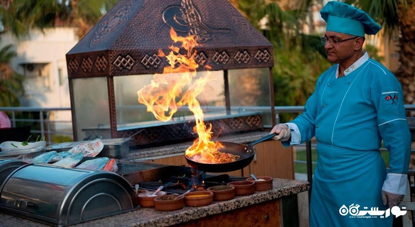 آشپزهای هتل لارا ورلد